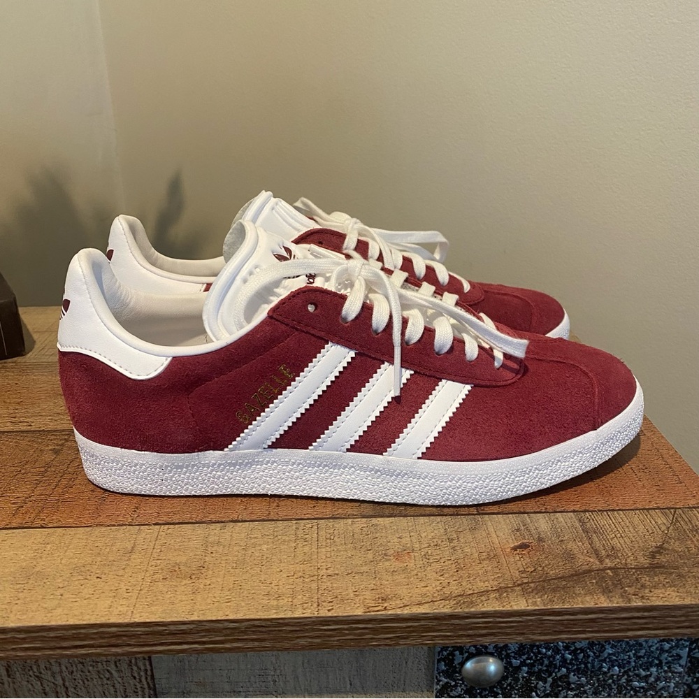 NWOB Adidas Gazelle Sneakers - Picture 1 of 6